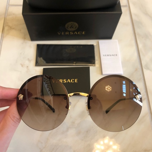 ?NEW SHOW STOPPER VERSACE SUNGLASSES ? main image 15